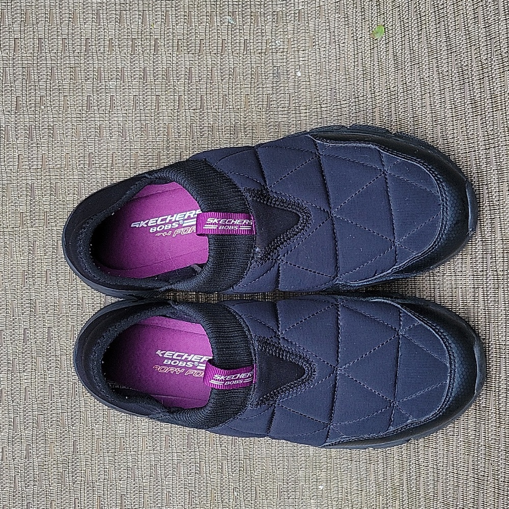 Sketchers Bob's winter sneakers, women's size 10  black